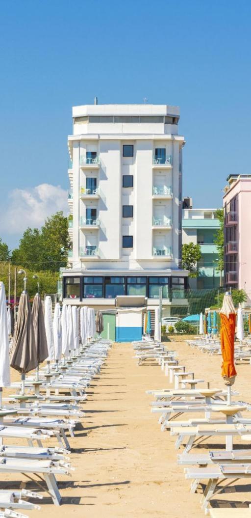 Grand Meeting Hotel Rimini Bagian luar foto