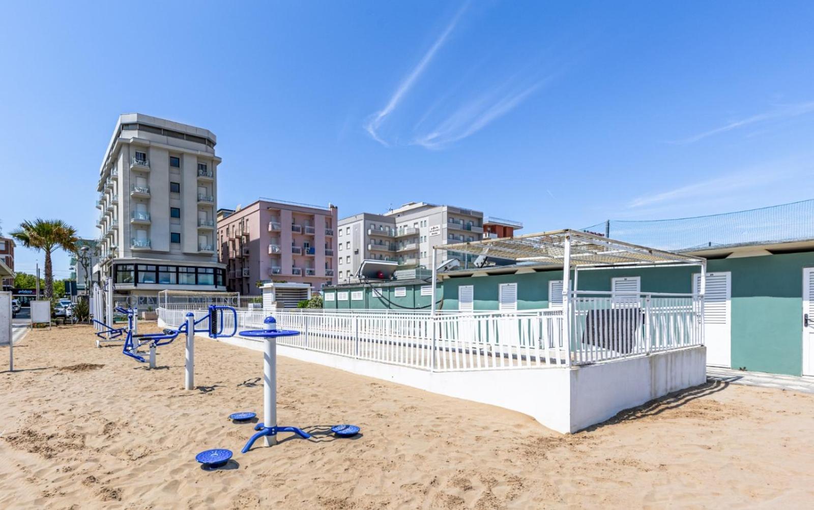 Grand Meeting Hotel Rimini Bagian luar foto