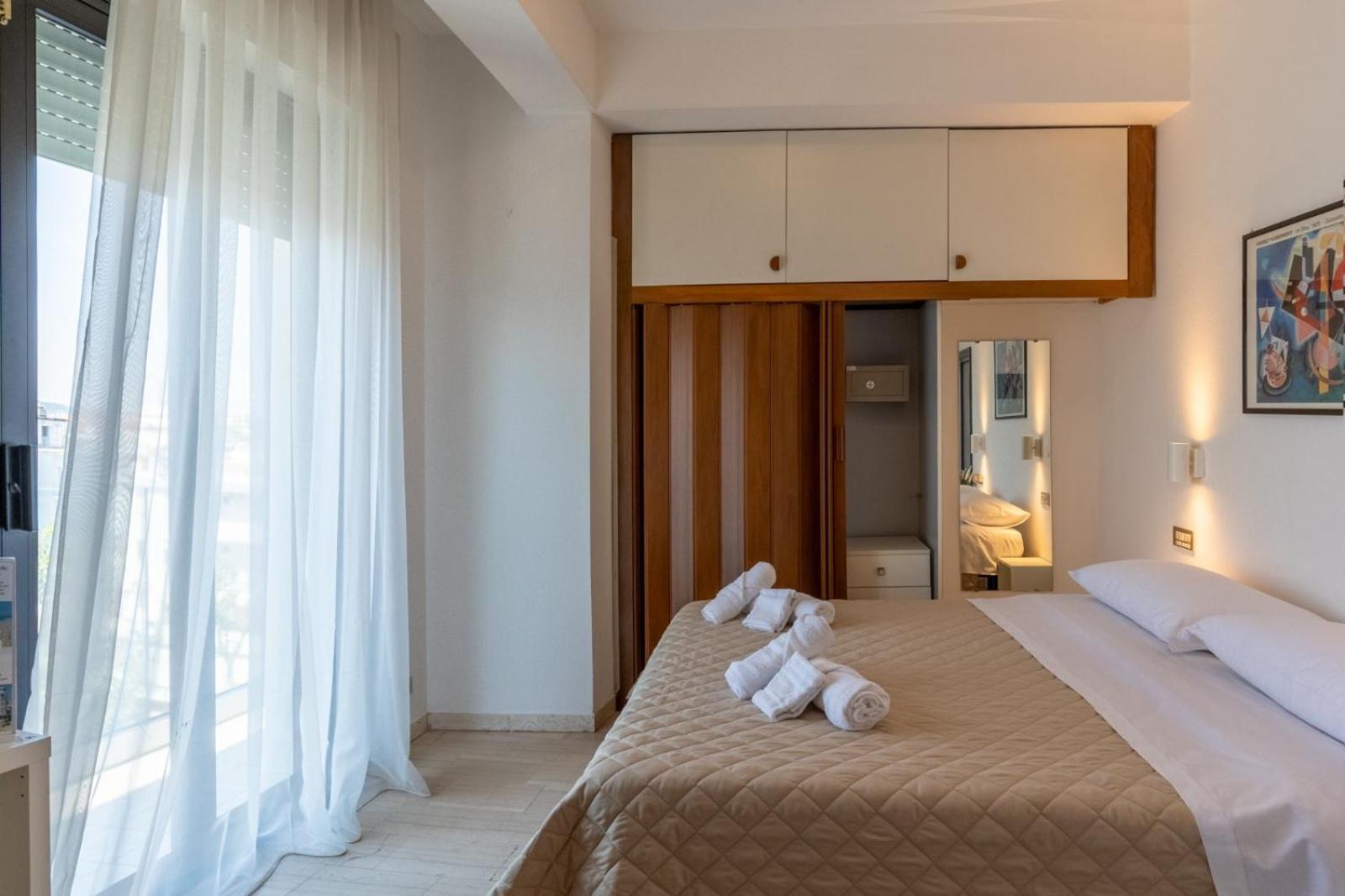 Grand Meeting Hotel Rimini Bagian luar foto