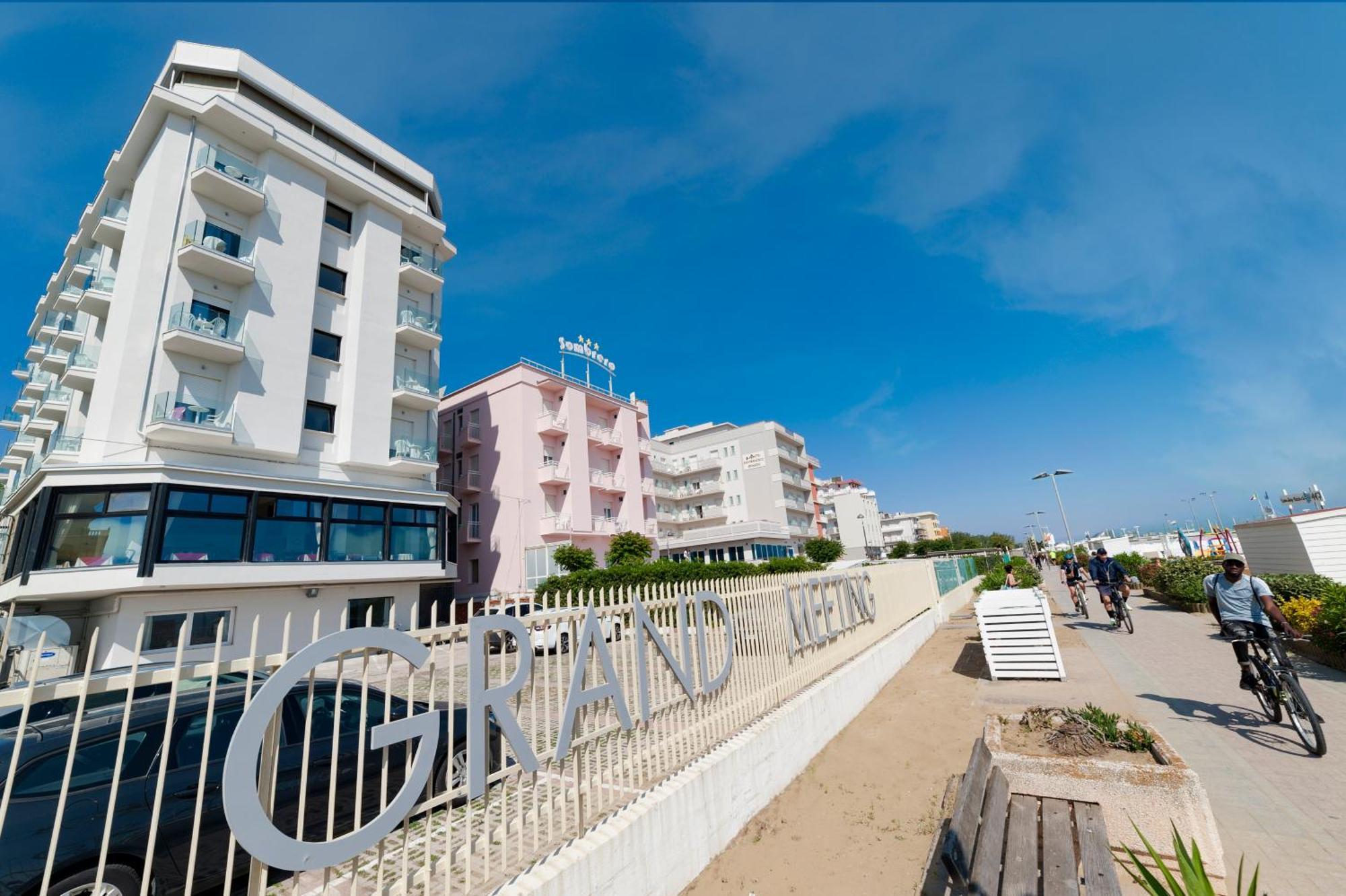 Grand Meeting Hotel Rimini Bagian luar foto