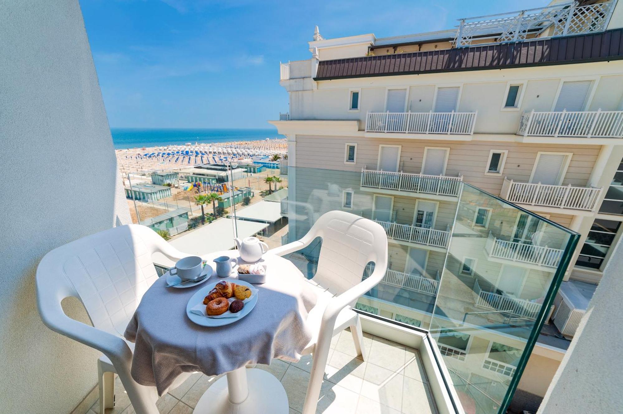 Grand Meeting Hotel Rimini Bagian luar foto
